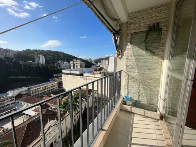 Apartamento 2 Quartos suite e vaga na 2 quadra da praia, no coração de Icaraí!