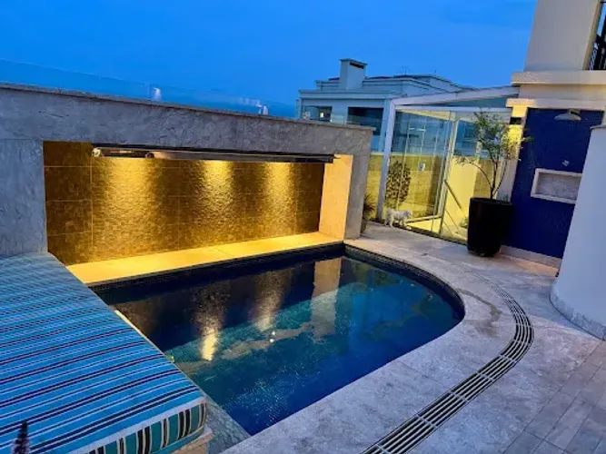Cobertura Condomínio Único a Venda 341 m²