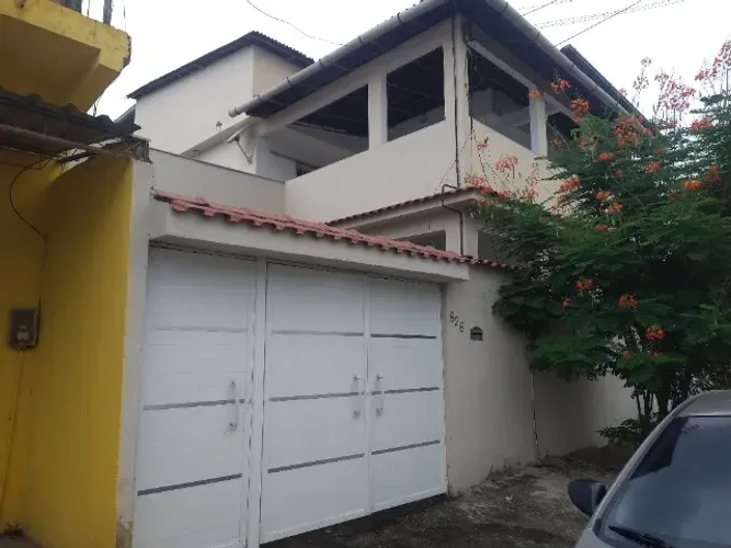 CASA MOBILIADA EM DUQUE DE CAXIAS - AMPLA E AREJADA