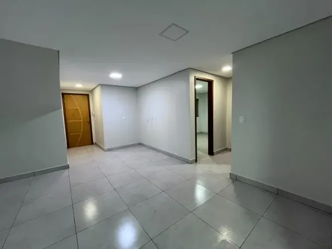 Aluga-se apartamento na QS 109