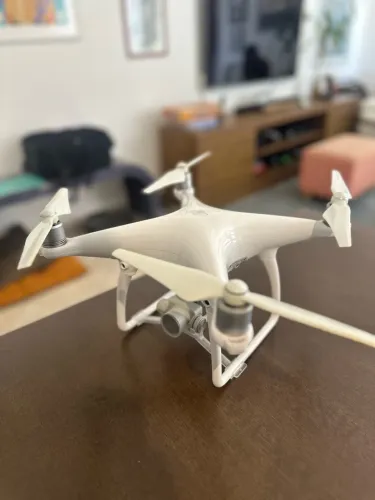 Drone DJI Phantom 4