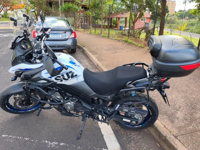 Vstrom 650 XT 2019/2020 completa, com histórico de manutenção 