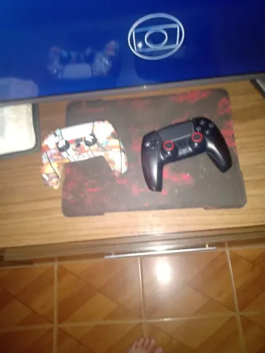 PS5 com dois controles troco em Xbox série x ou PC game