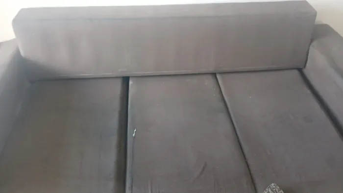 Sofa marrom usado