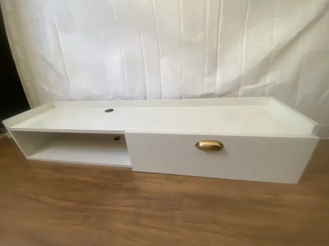 Rack suspenso pra sala