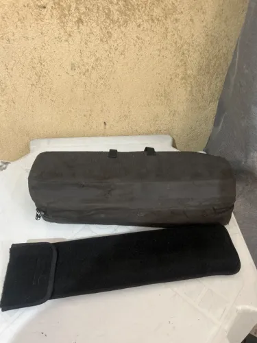 Macaco chave de roda triângulo e a bolsa. Do Jeep Renegade.Jeep Compass