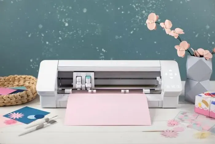 Conserto e manutenção de silhouette e plotter de recorte