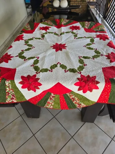 Linda toalha de Natal em patchwork