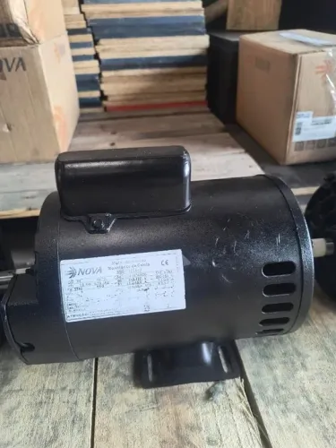 Motor Elétrico 1 CV 4 Polos Baixa Rotação Monofásico Nova Motores IP 21 Seminovo