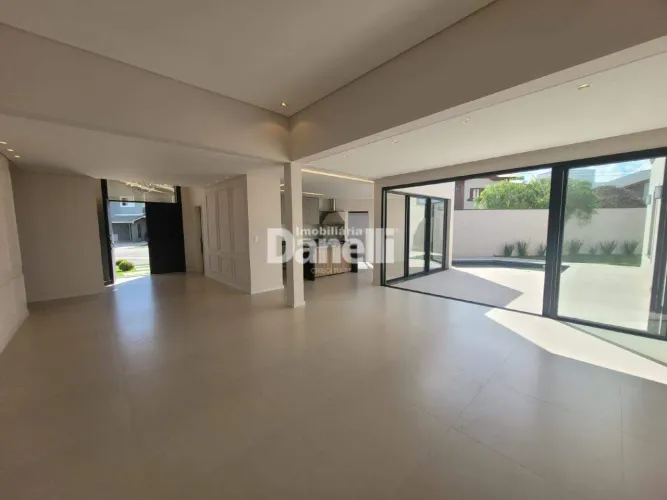 Casa em Condomínio à venda, 4 quartos, 2 suítes, 2 vagas, Campos do Conde 3 - Tremembé/SP