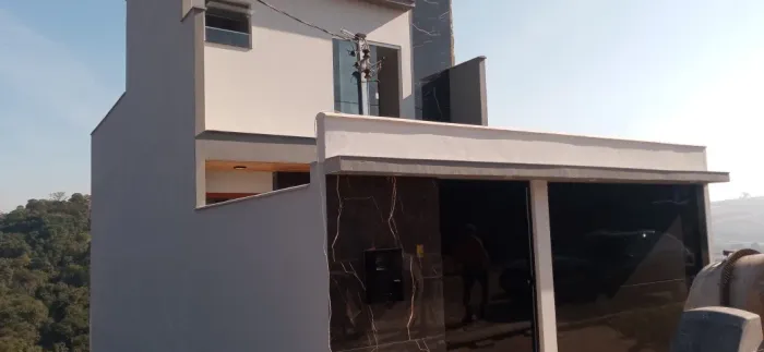 C130 - Casa em construção para venda