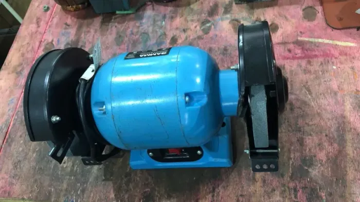 MOTOESMERIL DE BANCADA GAMMA (1)