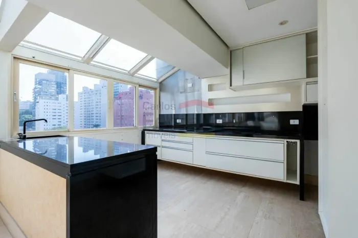 Apartamento à venda no Condomínio Edifício Lina Smith de Vasconcelos Alameda Lorena