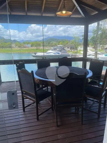 Casa com 8 quartos à venda, sendo 6 suítes, 505 m² por R$ 6.800.000 - Bracuí (Cunhambebe)