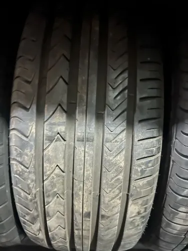Pneu 235/50/18 Ônix 93 % Vida