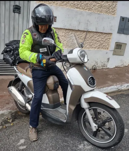 Vende-se modelo Global da Aprilia Scarabeo