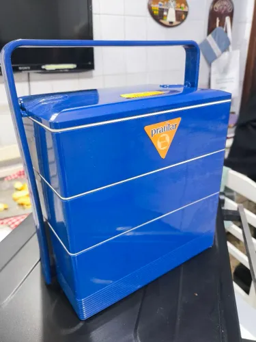 Marmita Térmica Retrô Pratilar Azul - Perfeita para o seu dia!