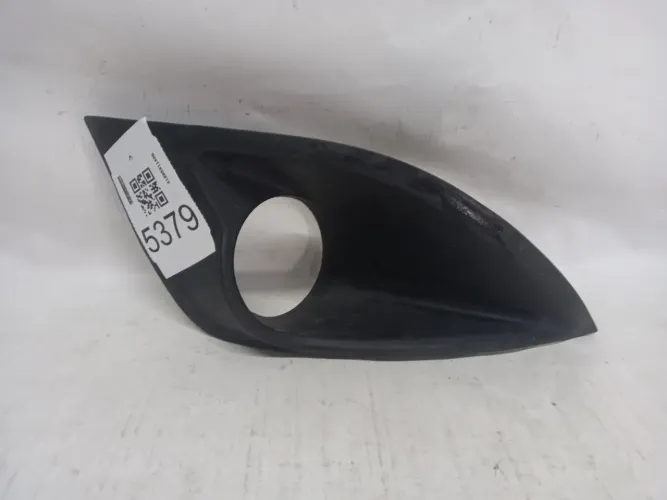 Moldura Farol De Milha Le Ford Fiesta 11/13 C/detalhe