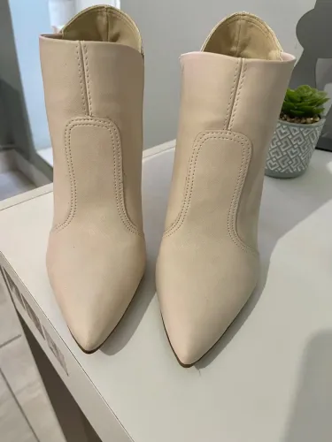 Bota Off White Prego Salto Fino 35