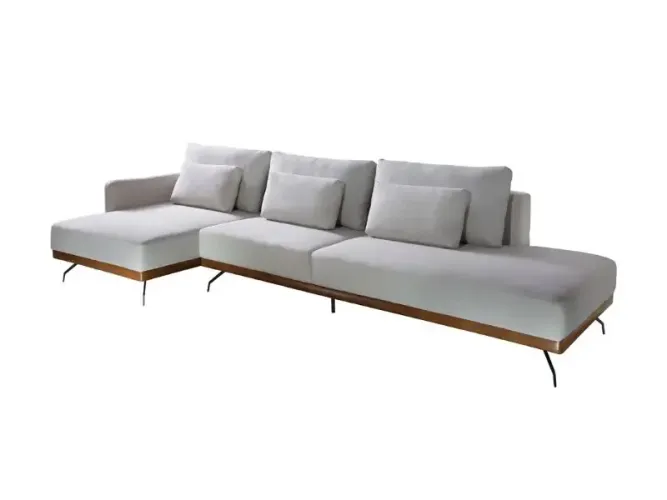 Sofá com Chaise Pés de Ferro