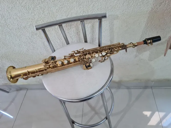 Sax Soprano marca Shelter- Si Bemol  - Laqueado