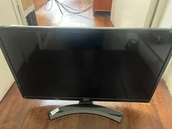 Tv LG 28MT49-ps display com defeito 