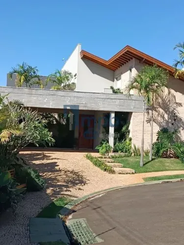 RESIDÊNCIA TÉRREA CONDOMÍNIO VILLA SAO VICENTE