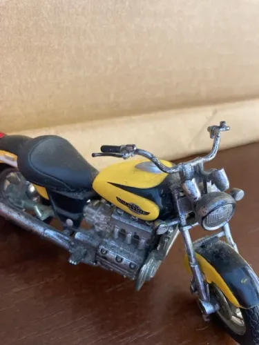 Coleção com 4 Motos Miniaturas