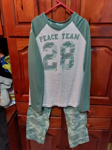 Conjunto de Pijama Peace Team 28 Camuflado