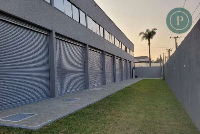 Barracão para alugar, 440 m² - Parolin - Experimente o Atendimento Boutique!