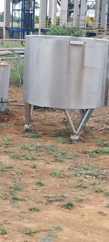 TANQUE EM AÇO INÓX CAP. 1000LTS