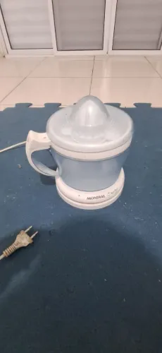 Espremedor Mondial Turbo Citrus E-01 - Não liga - Ótimo para peças ou conserto!