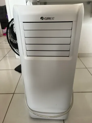 Ar Condicionado Portátil Aovia Gree 12000 BTUs R32 Frio 127V GPC12AP-A6NNA1A