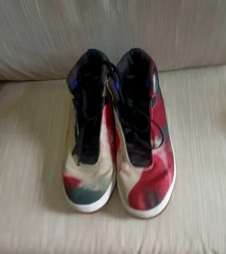 Tênis Adidas Colorido