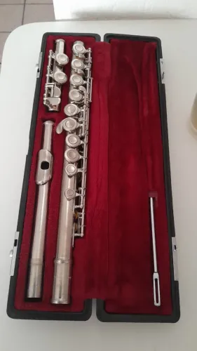 Flauta transversal Yamaha YFL 211N (Raridade)