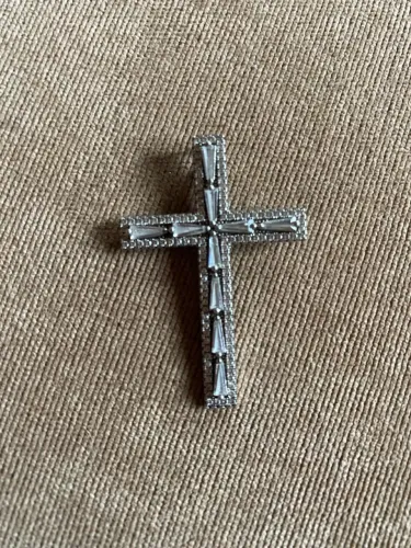 Cruz de cristais Elegante