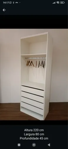 CABIDEIRO COM 04 GAVETAS E MALEIRO CLOSET
