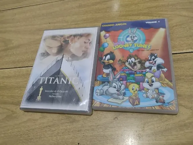 1 dvd titanic 1 dvd looney tunes vol 1