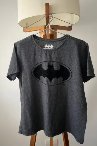 Camiseta Batman Oficial Feminina