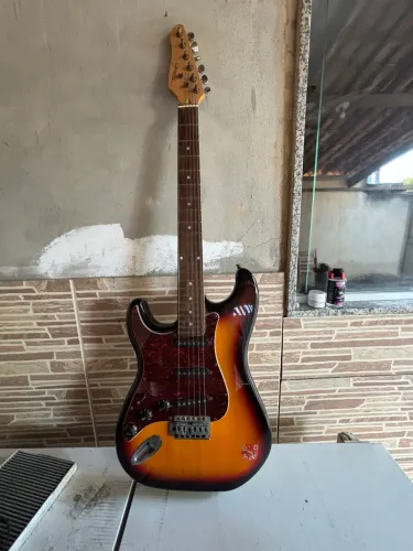 Vendo Guitarra Giannini Standard Series original 