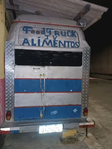 Trailer com carretinha