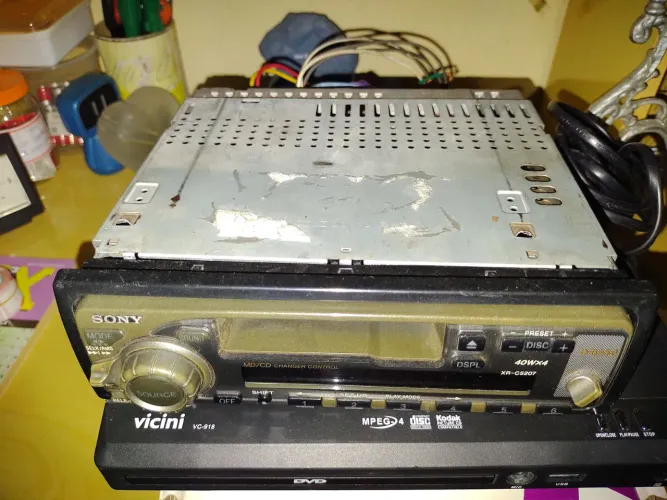 Tocafitas e Rádio Sony, automotivo, com chicote, funcionando tudo.