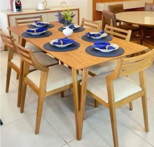 Mesa C/6 cadeiras de madeira maciça
