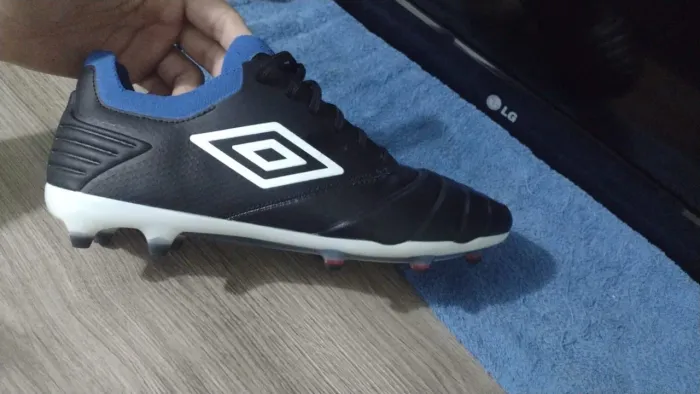 Chuteira Campo Umbro Tocco Pro Fg