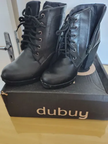 Bota Feminina Tratorada Com Zíper de Salto Preto