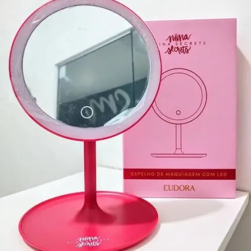 Espelho led Niina secreets 