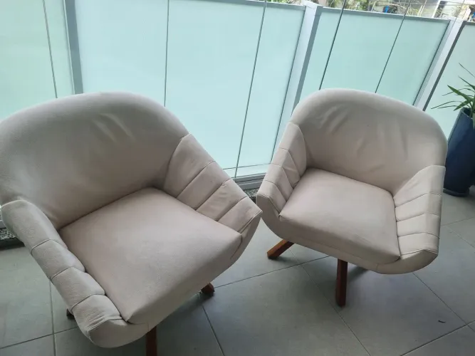 Par/ conjunto de Poltronas lindas e chiques para sala ou varanda