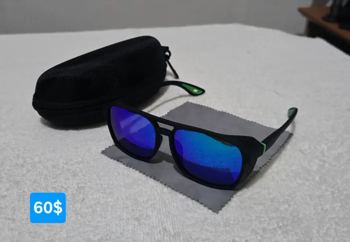 Óculos modelo Alok espelhado polarizado