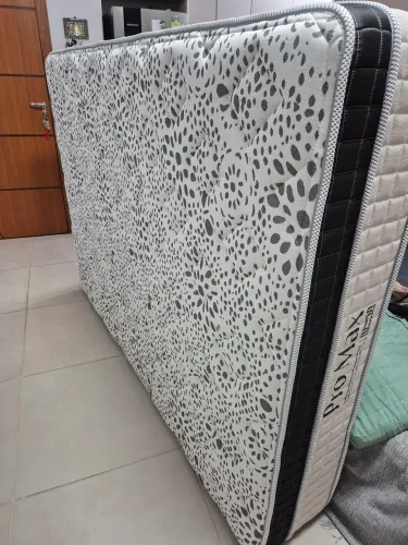 Colchão 1.38x1.88 com pouco uso