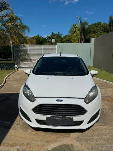 Ford Fiesta 1.5 16V Flex Mec. 5P 2015